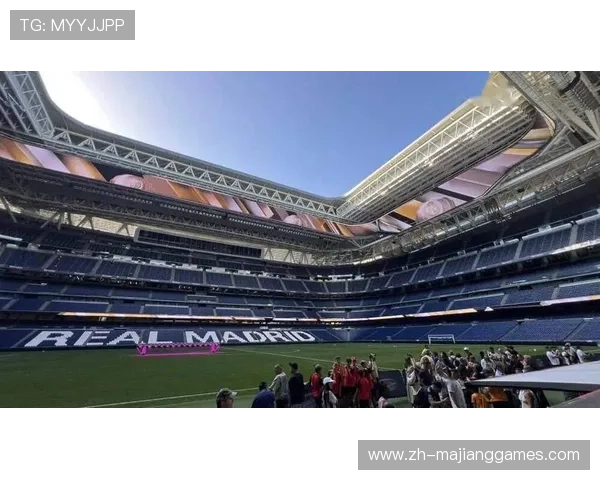 皇马伯纳乌球场开放夜游项目,沉浸式体验夺冠时刻 皇马伯纳乌球场开放夜游项目,沉浸式体验夺冠时刻